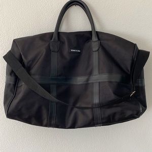 Kenneth Cole Duffle Bag